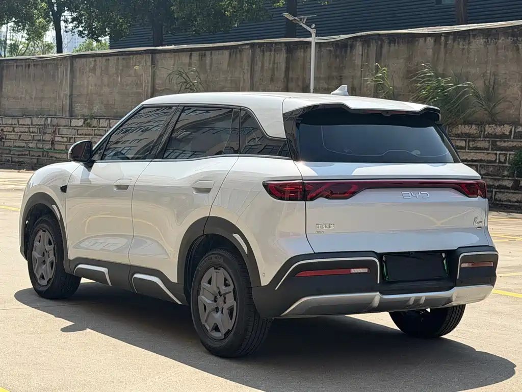 BYD Yuan UP — миниатюра 13