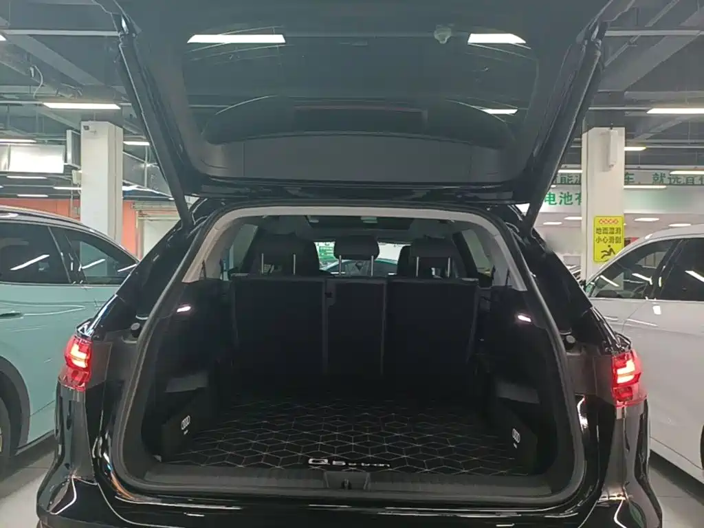 Audi Q5 e-tron — миниатюра 19
