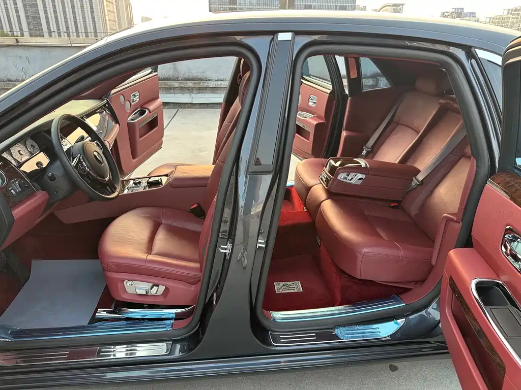 Rolls-Royce Ghost 2010 6.6T Standard