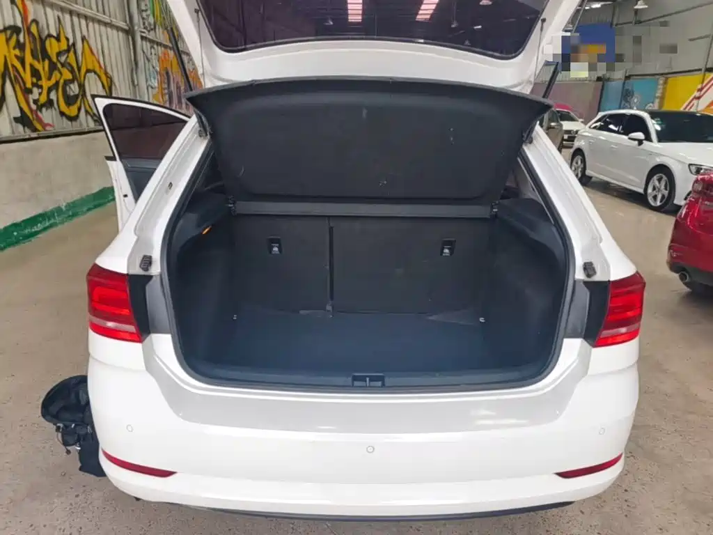 Volkswagen Santana — миниатюра 19