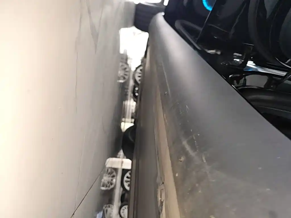 Tesla Model Y — миниатюра 22