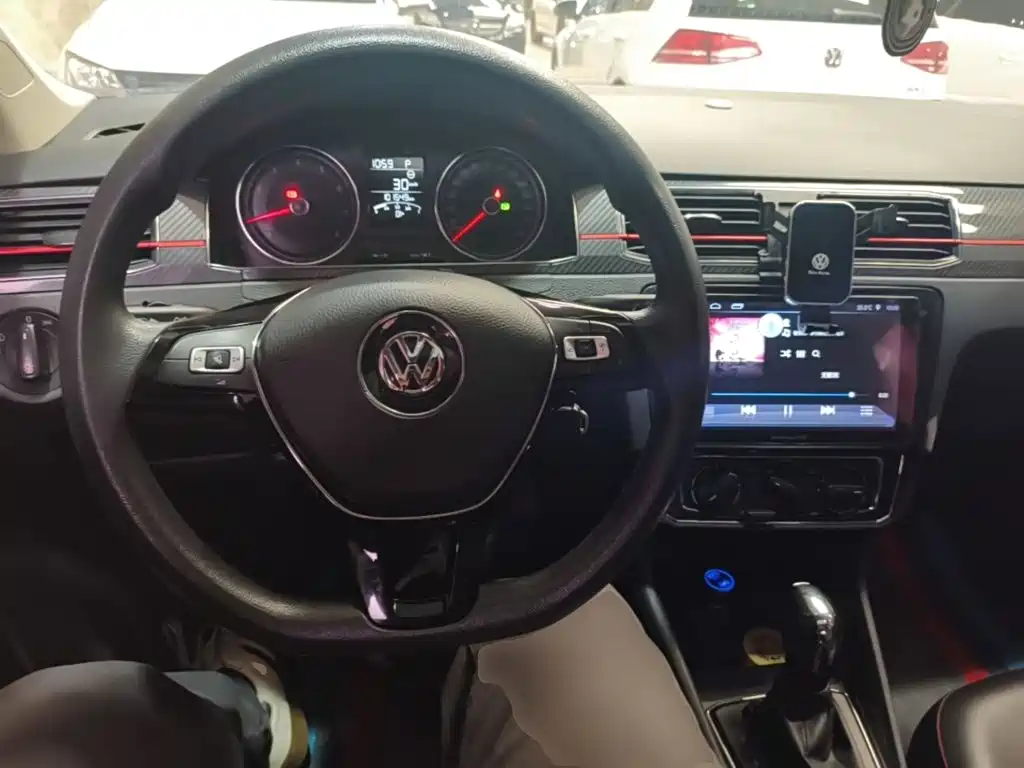 Volkswagen Santana — миниатюра 10
