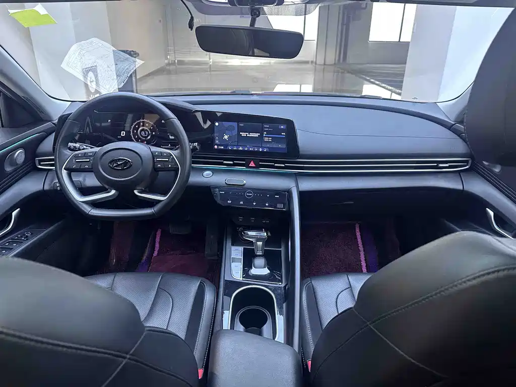 Hyundai Elantra — миниатюра 15