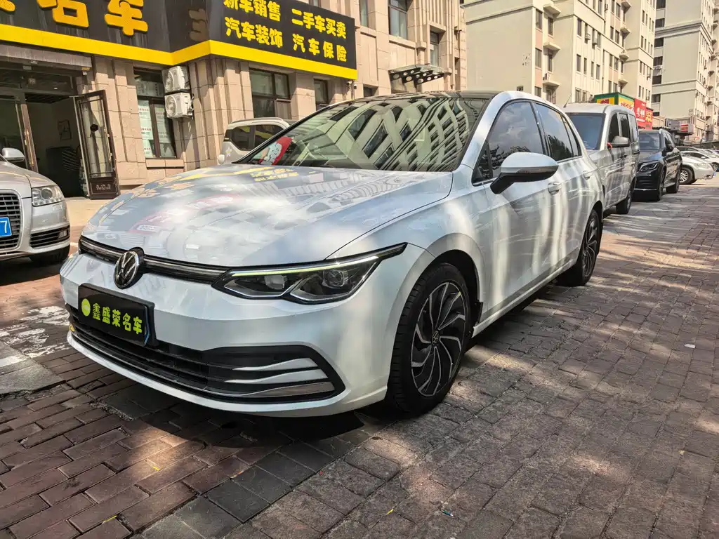 Купить Volkswagen Golf