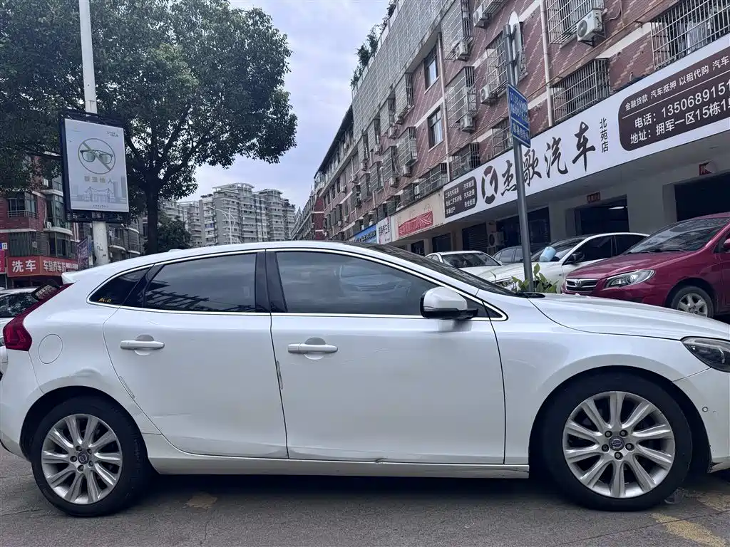 Volvo V40 2015 1.6T