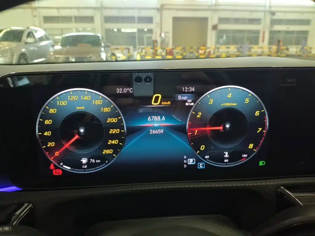 Mercedes-Benz CLA (Import) — миниатюра 12
