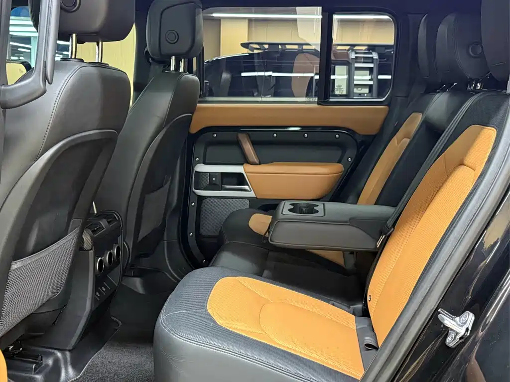 Land Rover Defender — миниатюра 11