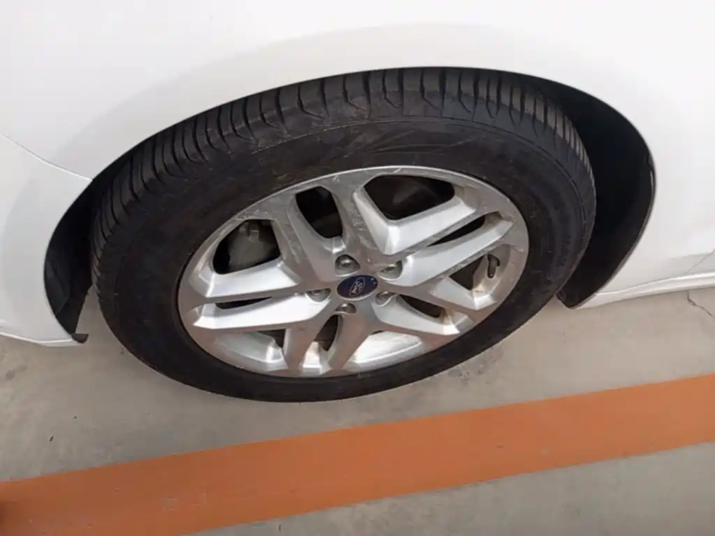 Ford Mondeo — миниатюра 23