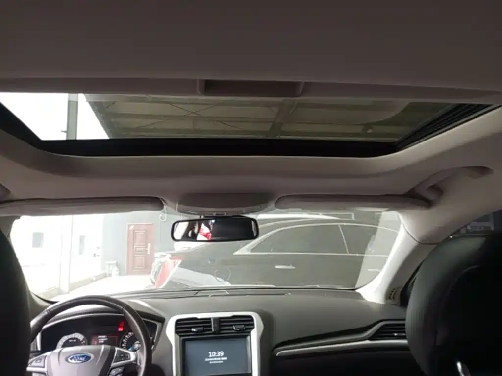 Ford Mondeo — миниатюра 18