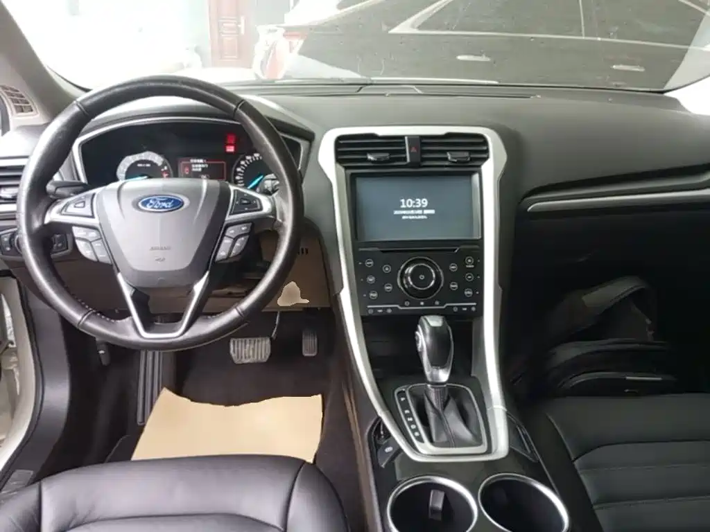 Ford Mondeo — миниатюра 10