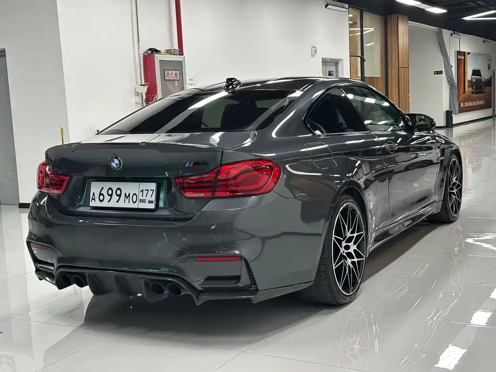 BMW M4 2019 M4