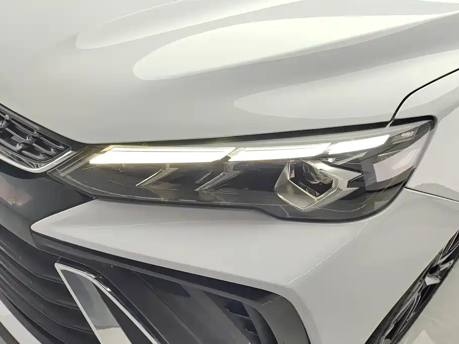 Geely Binrui — миниатюра 5
