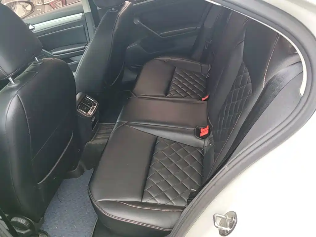 Volkswagen Lamando — миниатюра 17