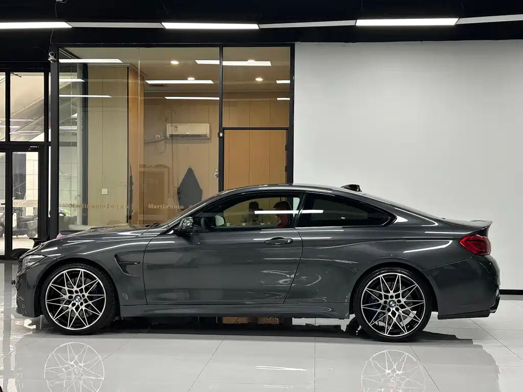 BMW M4 2019 M4