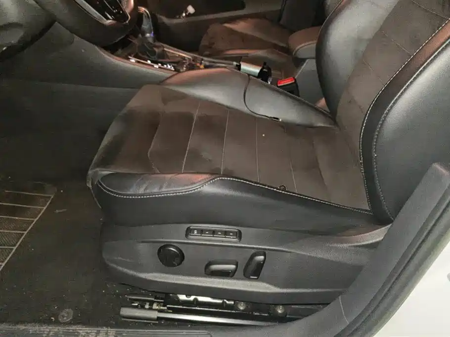 Volkswagen Golf 2018 230TSI AT Luxury