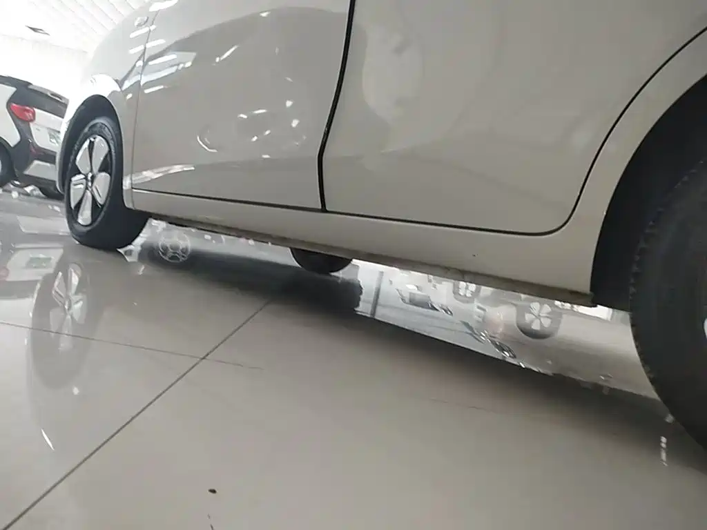 Wuling MINIEV — миниатюра 22