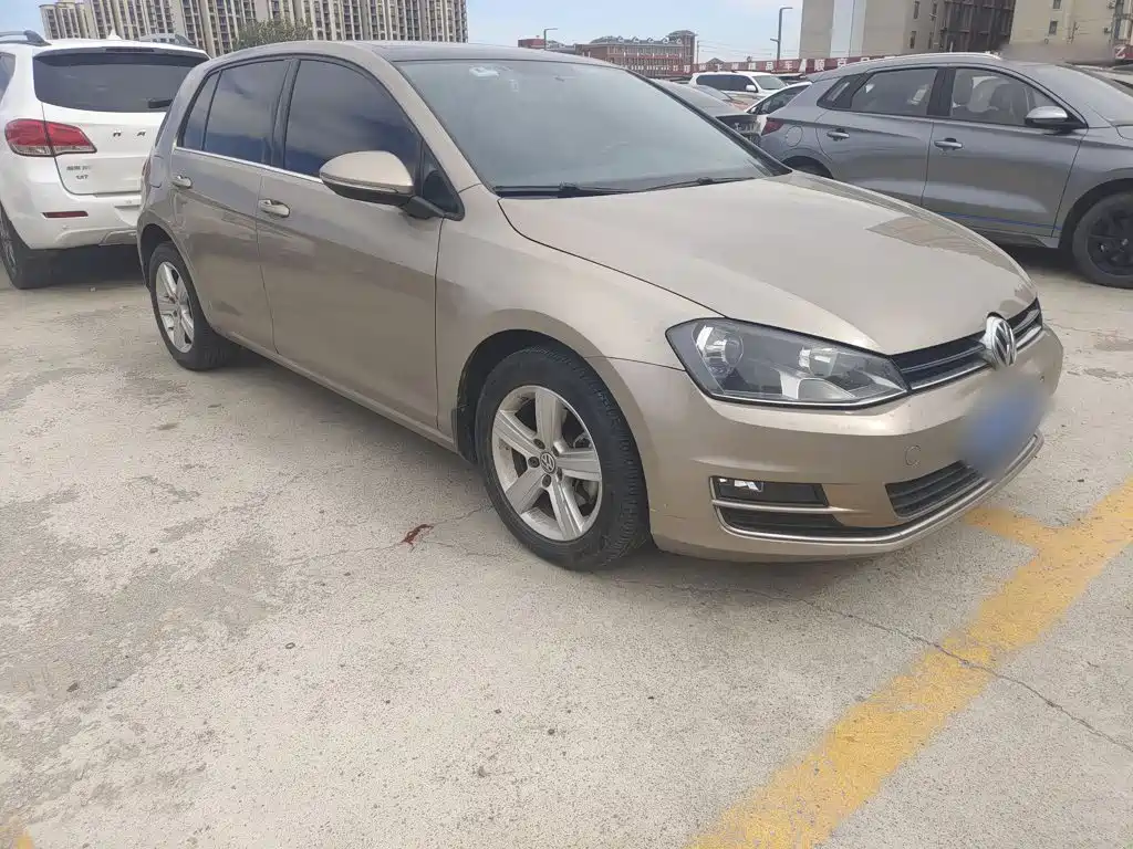 Volkswagen Golf — миниатюра 10