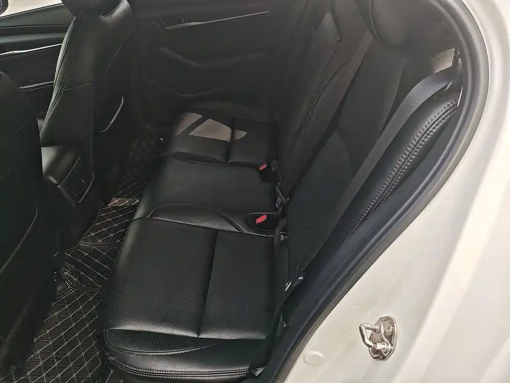 Mazda 3 Axela — миниатюра 17