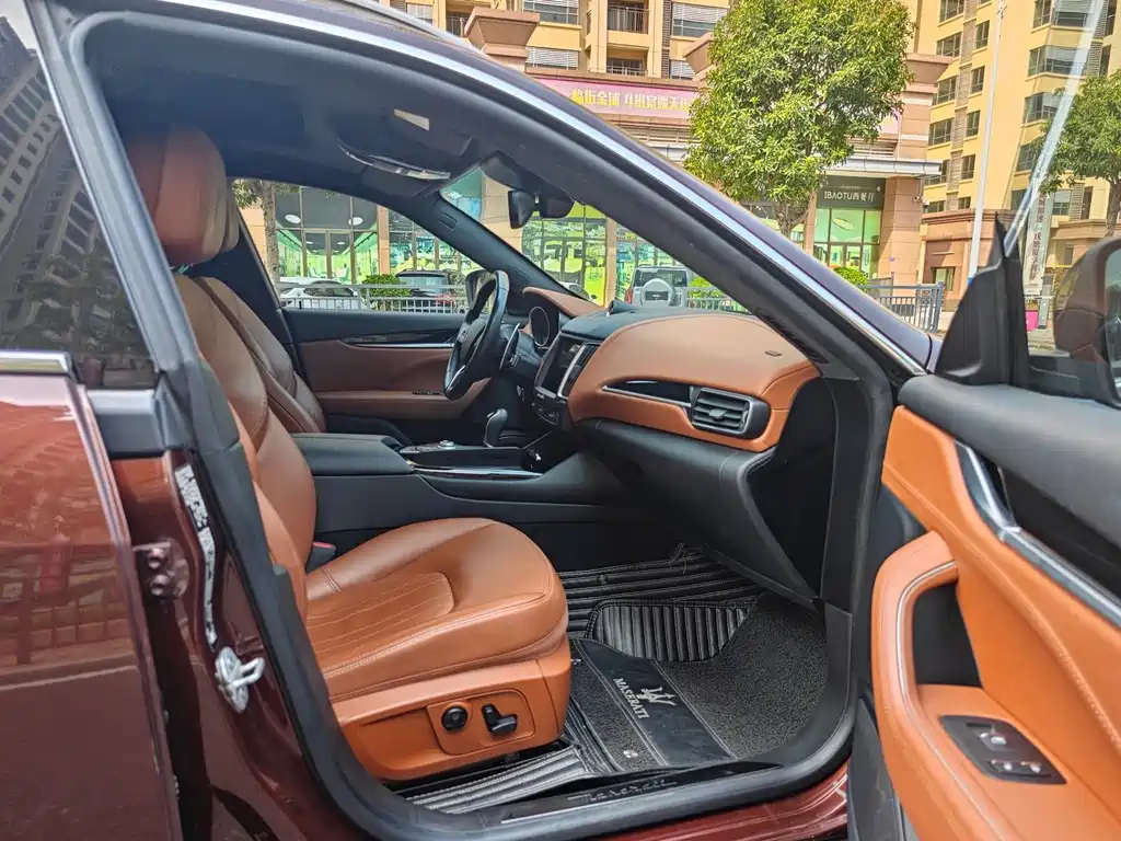 Maserati Levante — миниатюра 10