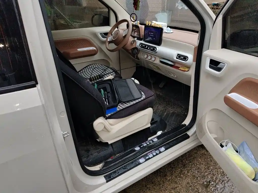 Wuling MINIEV — миниатюра 19