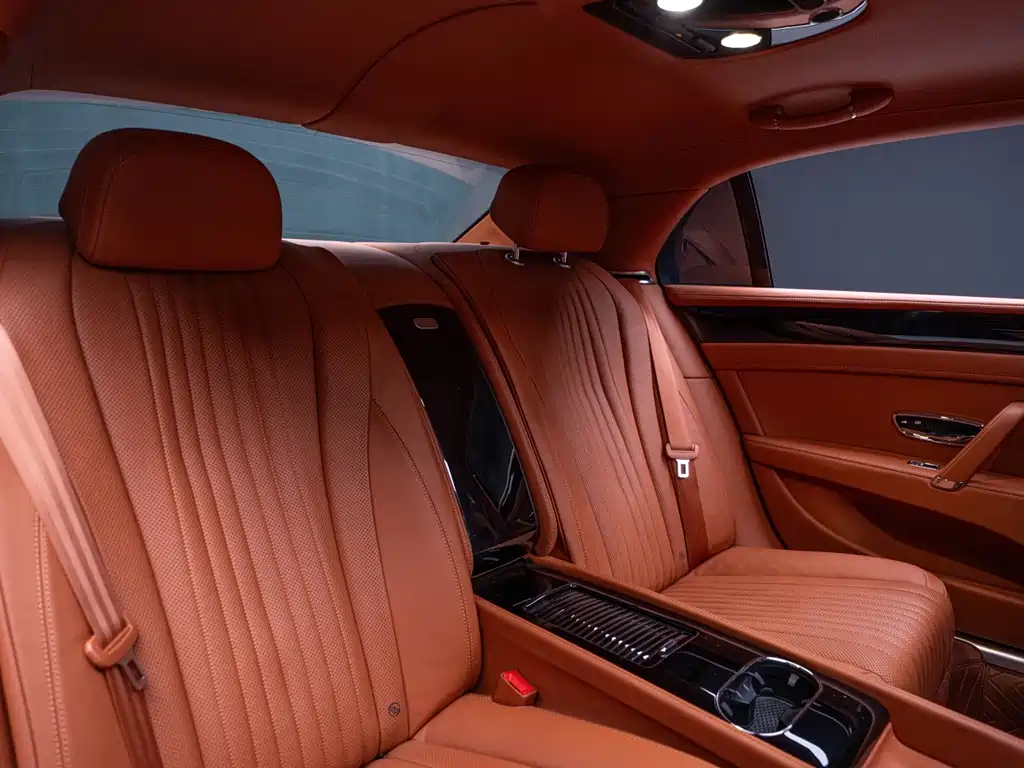 Bentley Flying Spur — миниатюра 21