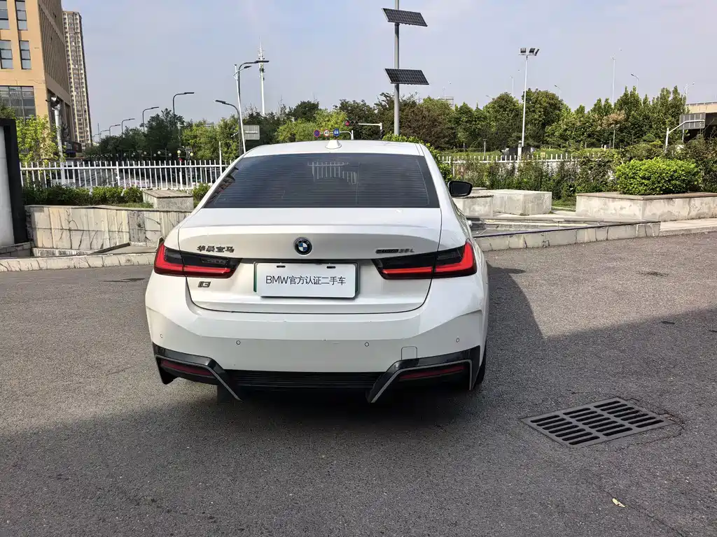 BMW i3 — миниатюра 8