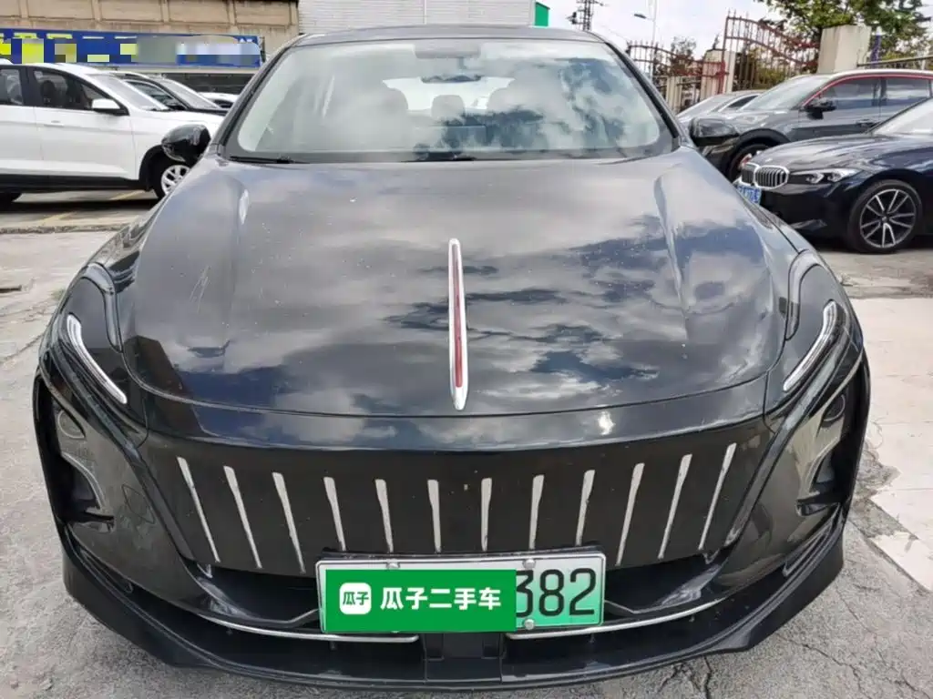 Hongqi Hongqi E-QM5 — миниатюра 3