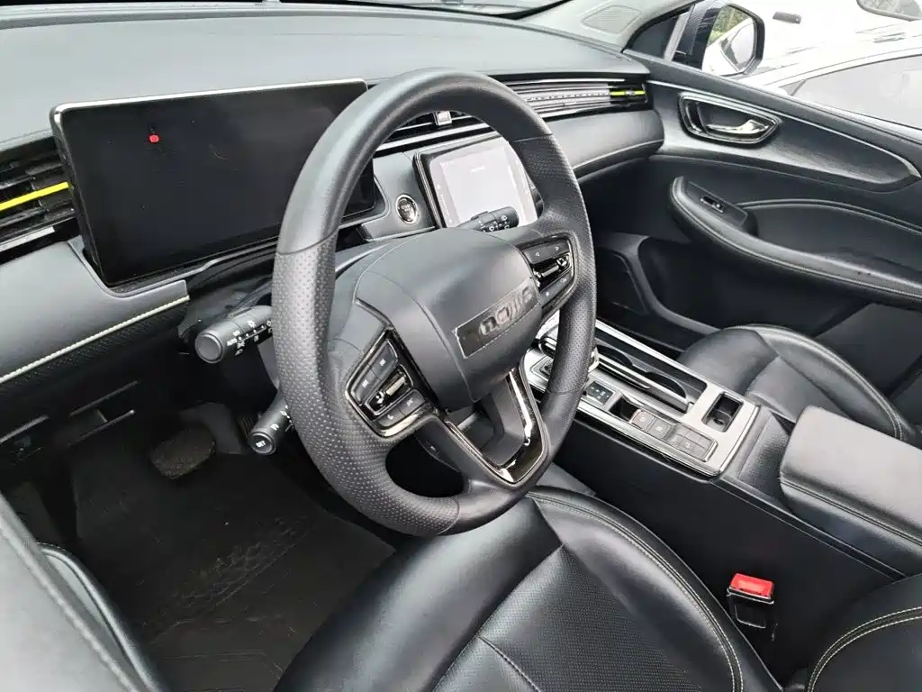 Roewe RX5 — миниатюра 7