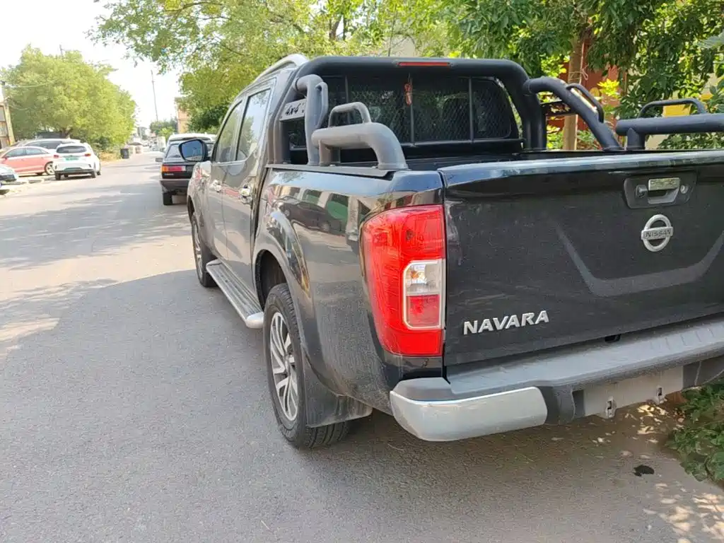 Nissan Navara — миниатюра 5