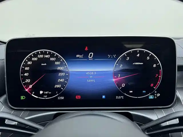 Mercedes-Benz C-Class — миниатюра 12