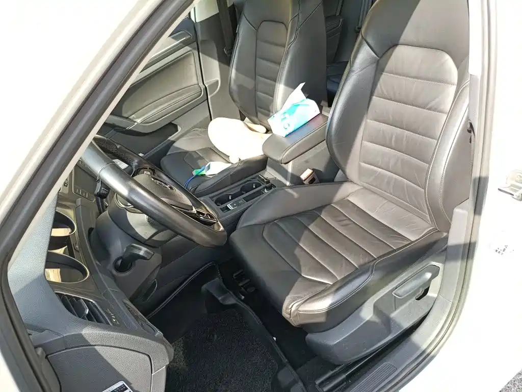 Volkswagen Golf — миниатюра 11