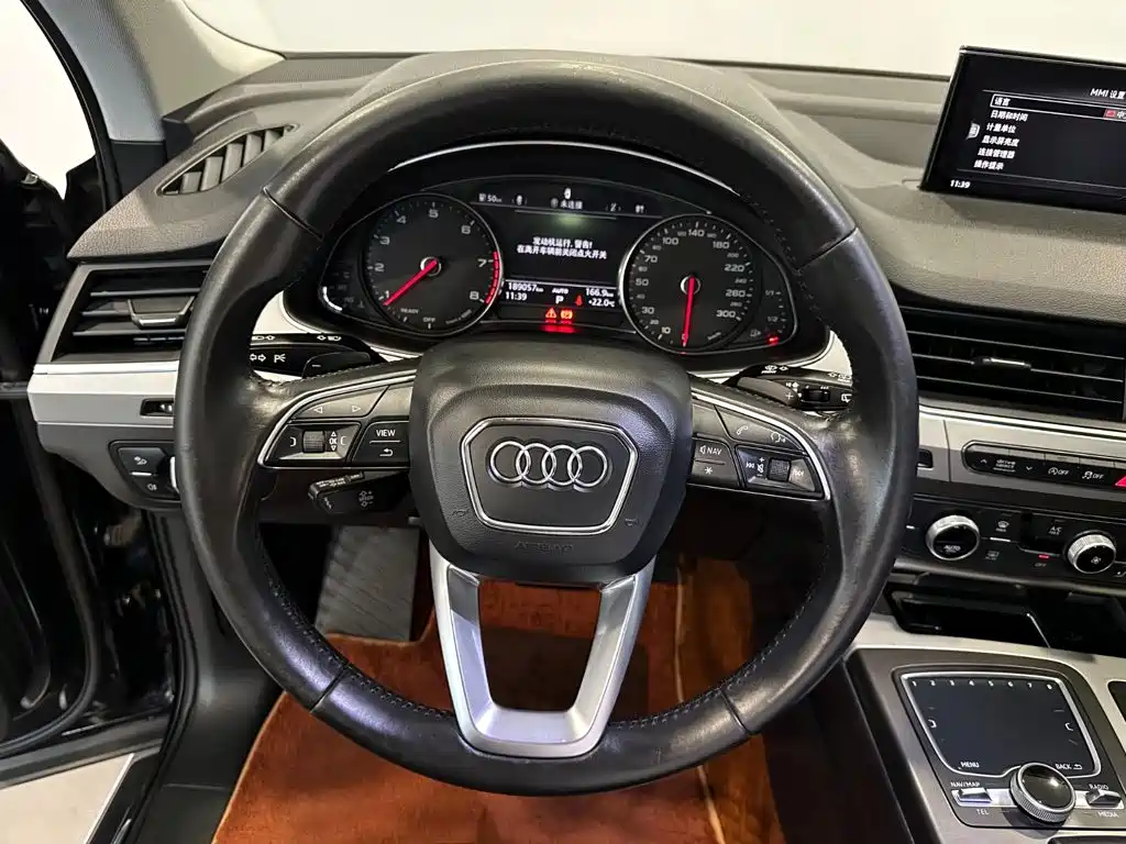 Audi Q7 — миниатюра 13