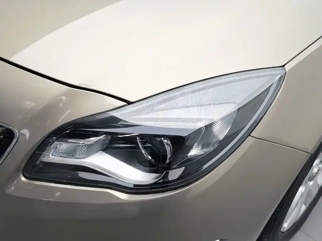 Buick Regal — миниатюра 7