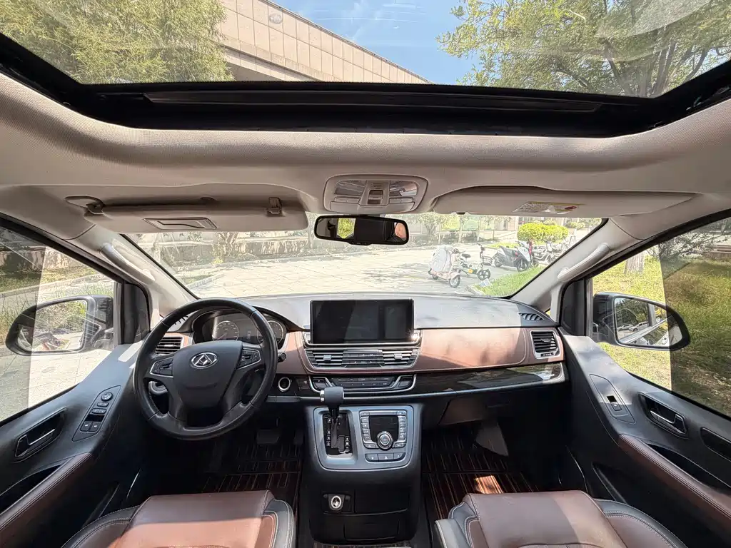 Maxus G10 PLUS 2.0T Auto Luxury Executive Edition, фото 8