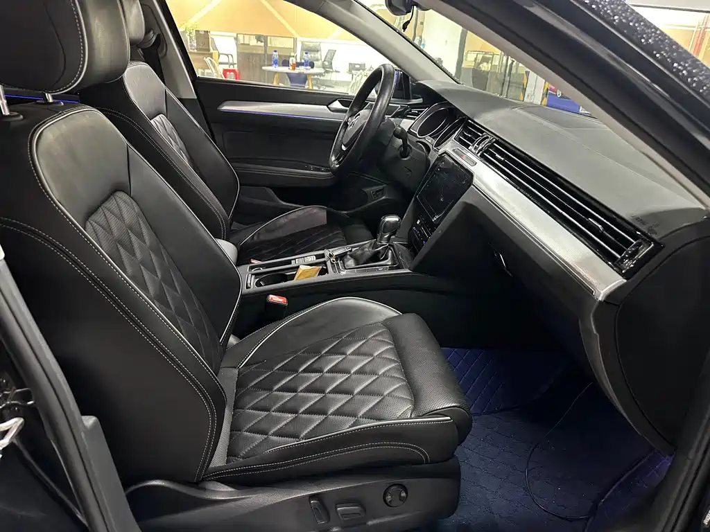 Volkswagen Magotan PHEV — миниатюра 12