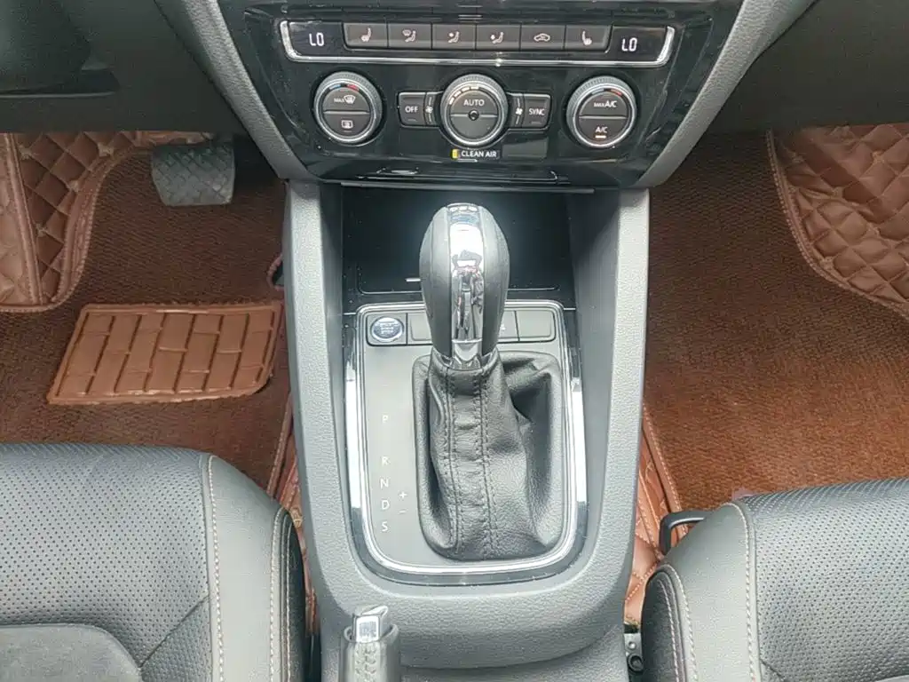 Volkswagen Sagitar — миниатюра 14
