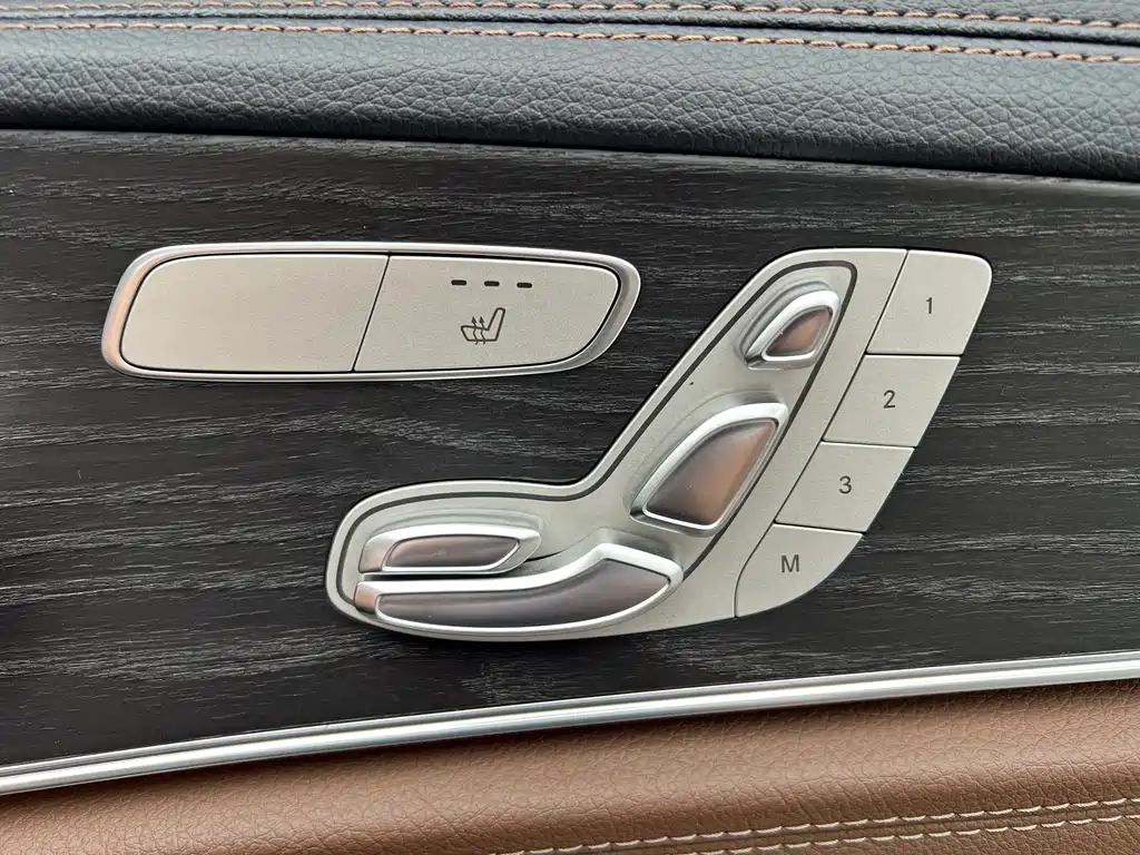 Mercedes-Benz E-Class — миниатюра 16