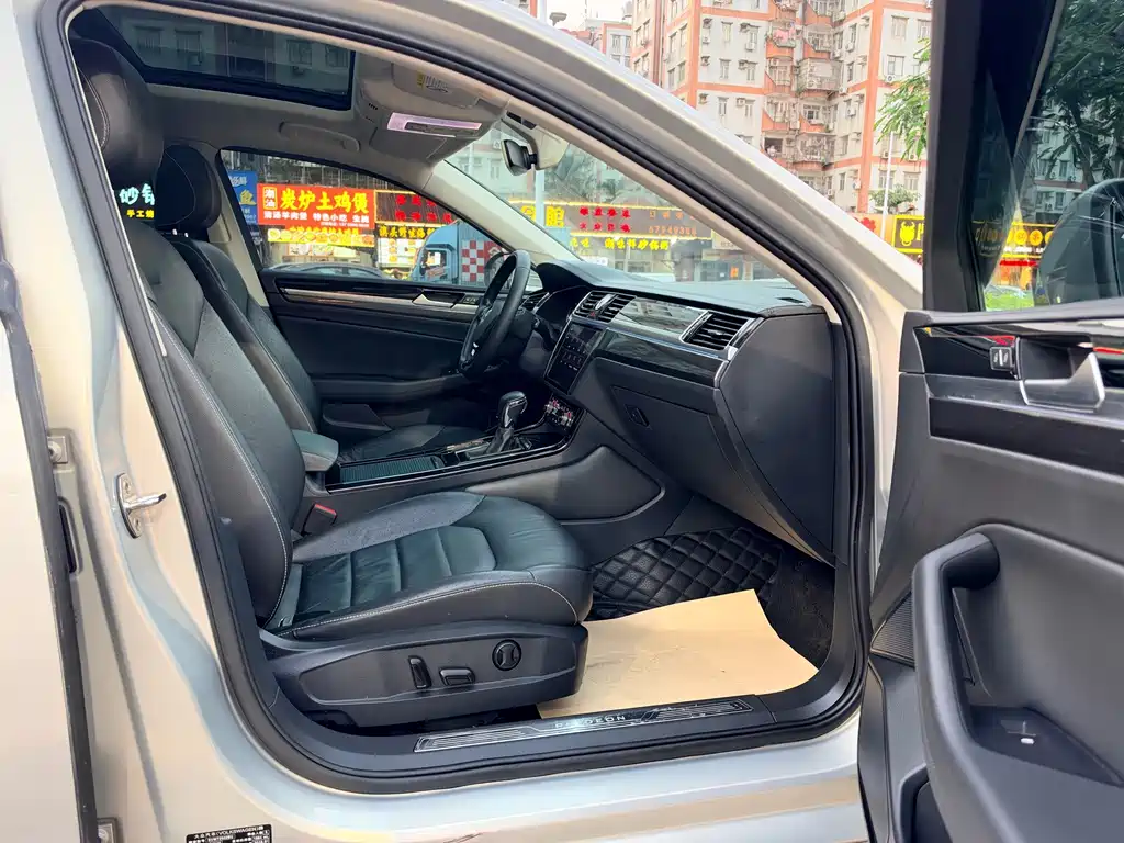 Volkswagen Phideon — миниатюра 14