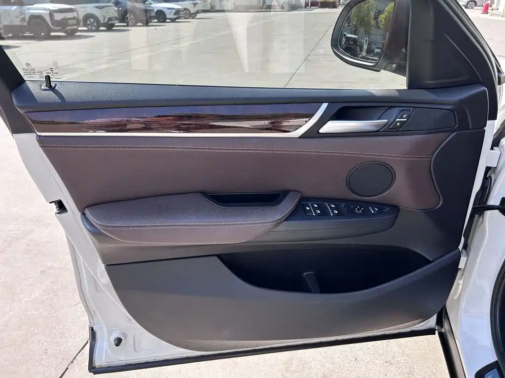 BMW X4 — миниатюра 15