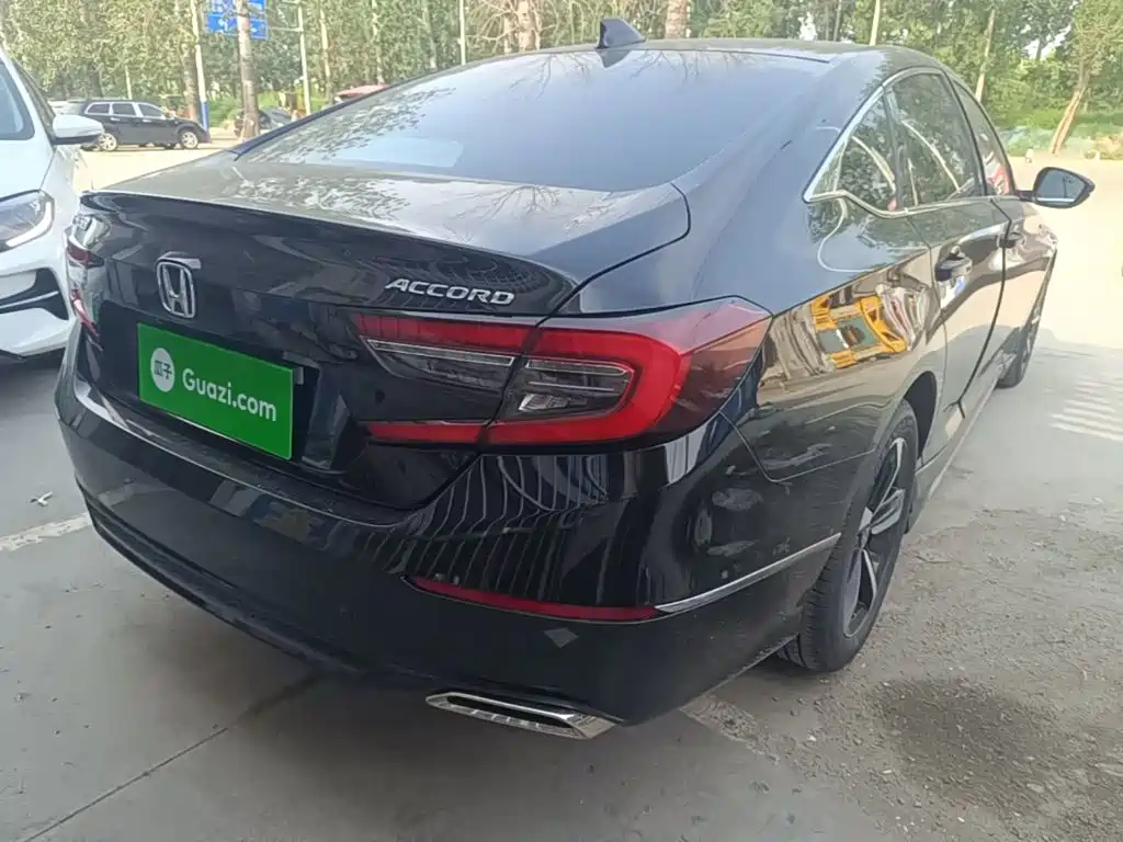 Honda Accord — миниатюра 7