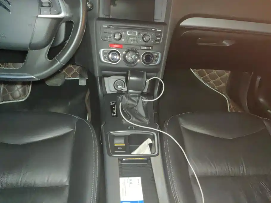 Citroen C4L — миниатюра 16