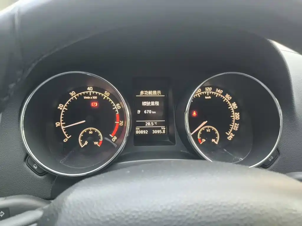 Skoda Yeti — миниатюра 12