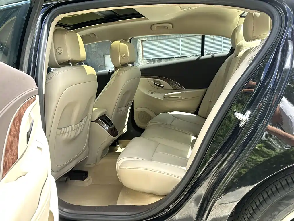 Buick LaCrosse — миниатюра 7