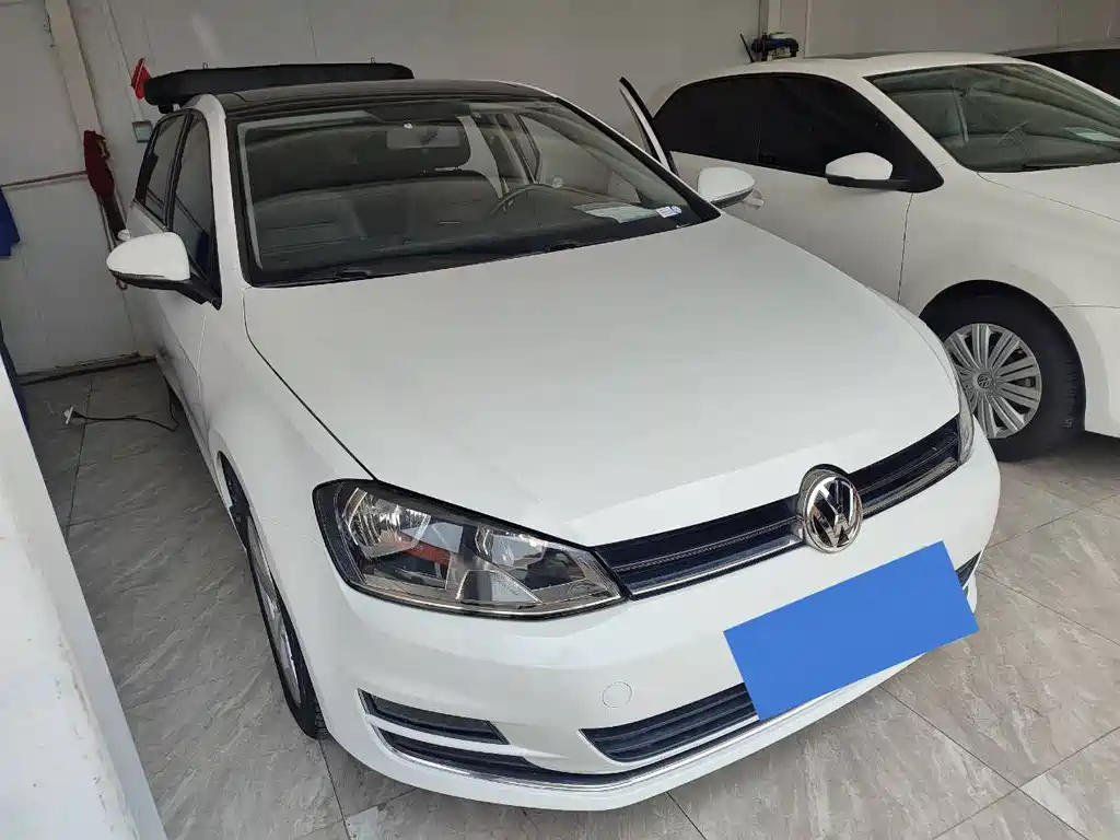 Купить Volkswagen Golf