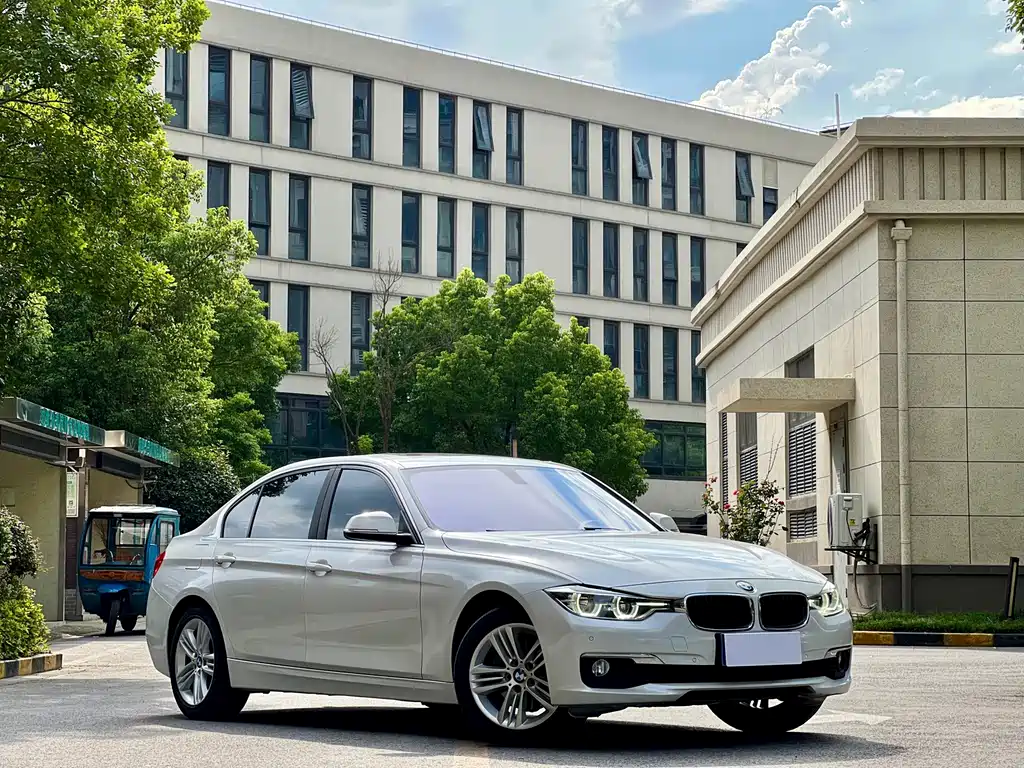 BMW 3 Series — миниатюра 3