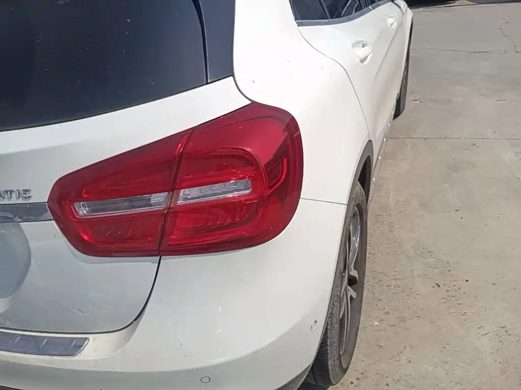 Mercedes-Benz GLA — миниатюра 8