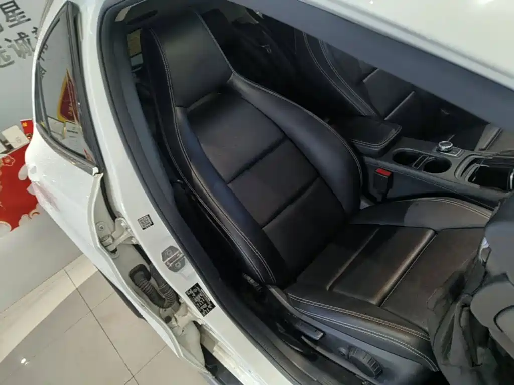 Mercedes-Benz GLA — миниатюра 25