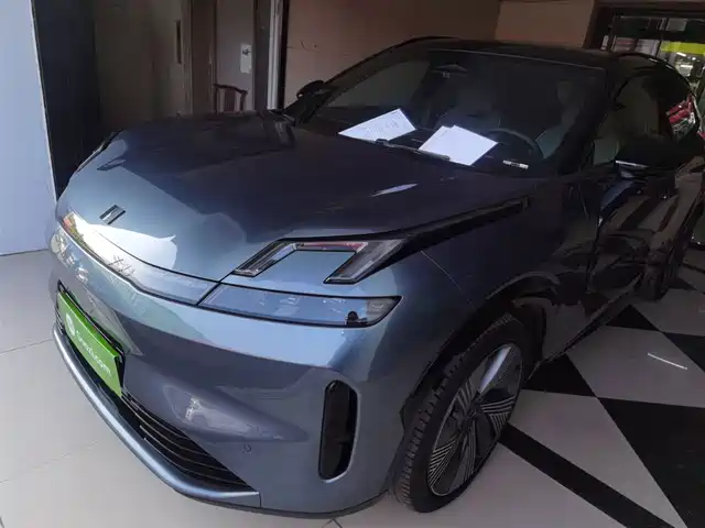 LYNK & CO. 08 EM P 2024