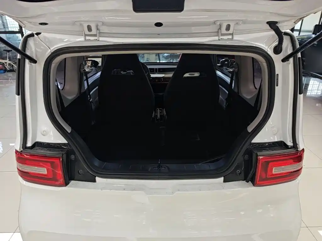 Wuling MINIEV — миниатюра 19