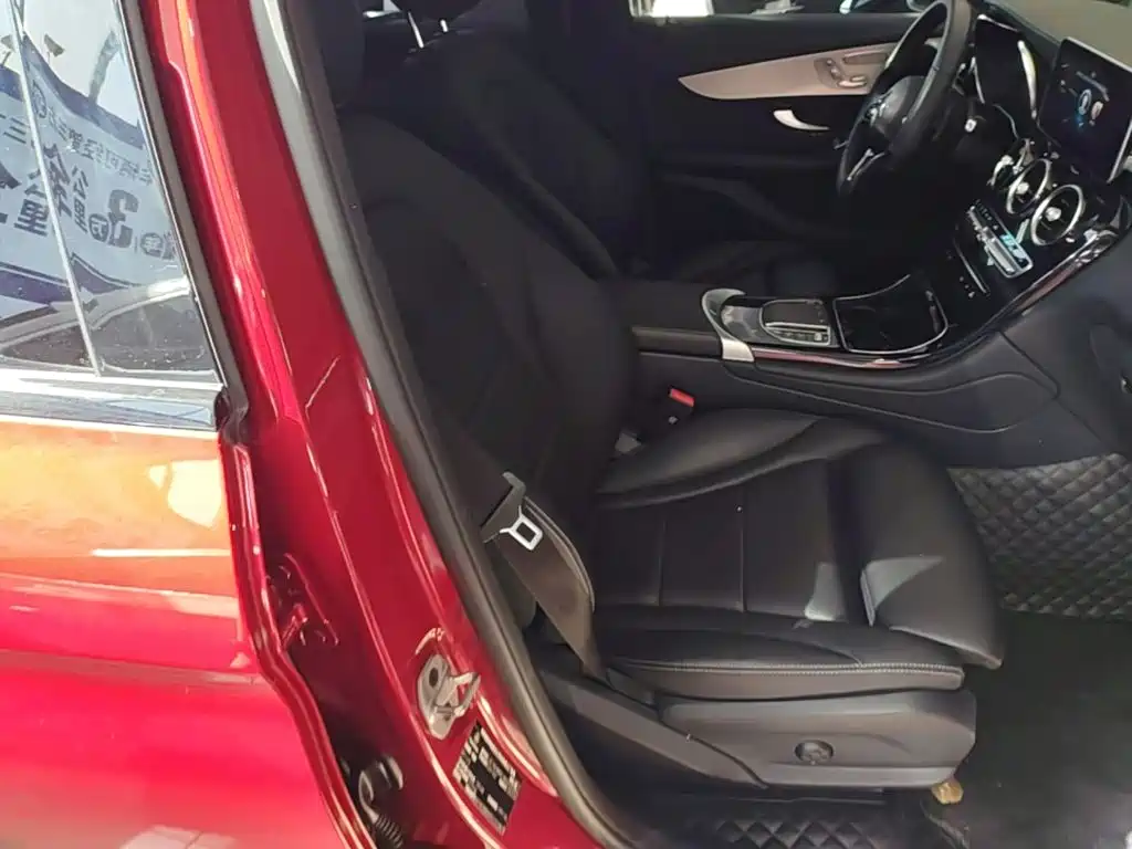 Mercedes-Benz GLC Coupe — миниатюра 25